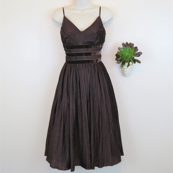 Tracy Reese Dresses & Skirts - Anthropologie Tracy Reese Brown Chiffon Dress 6